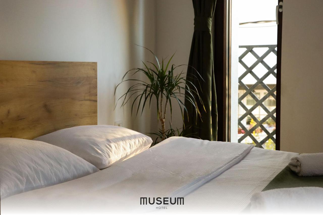 Museum Hotel Prishtinë Luaran gambar