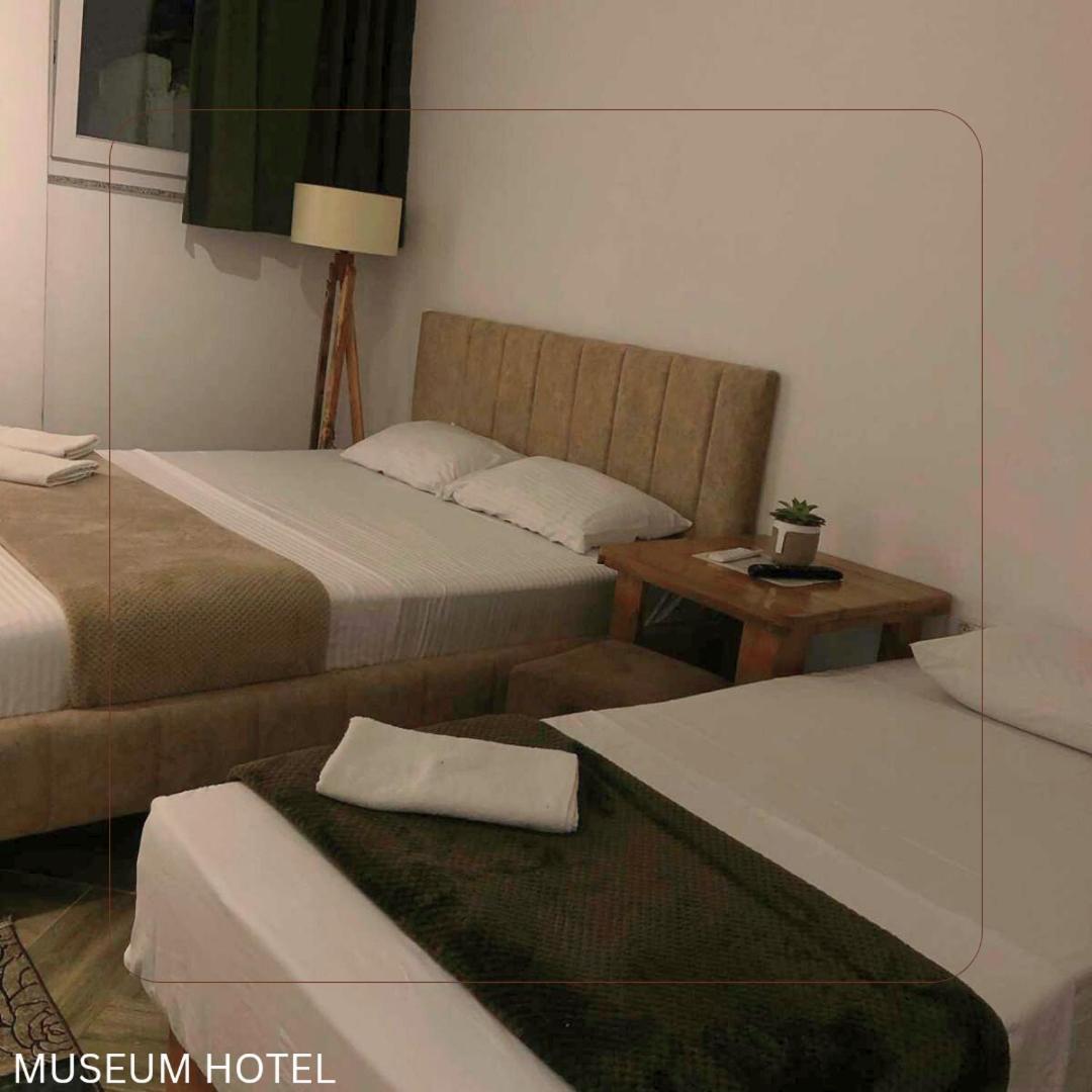 Museum Hotel Prishtinë Bilik gambar